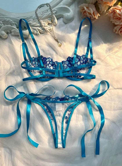 SET DE DOS PIEZAS TRANSPARENTE CON LISTONES
