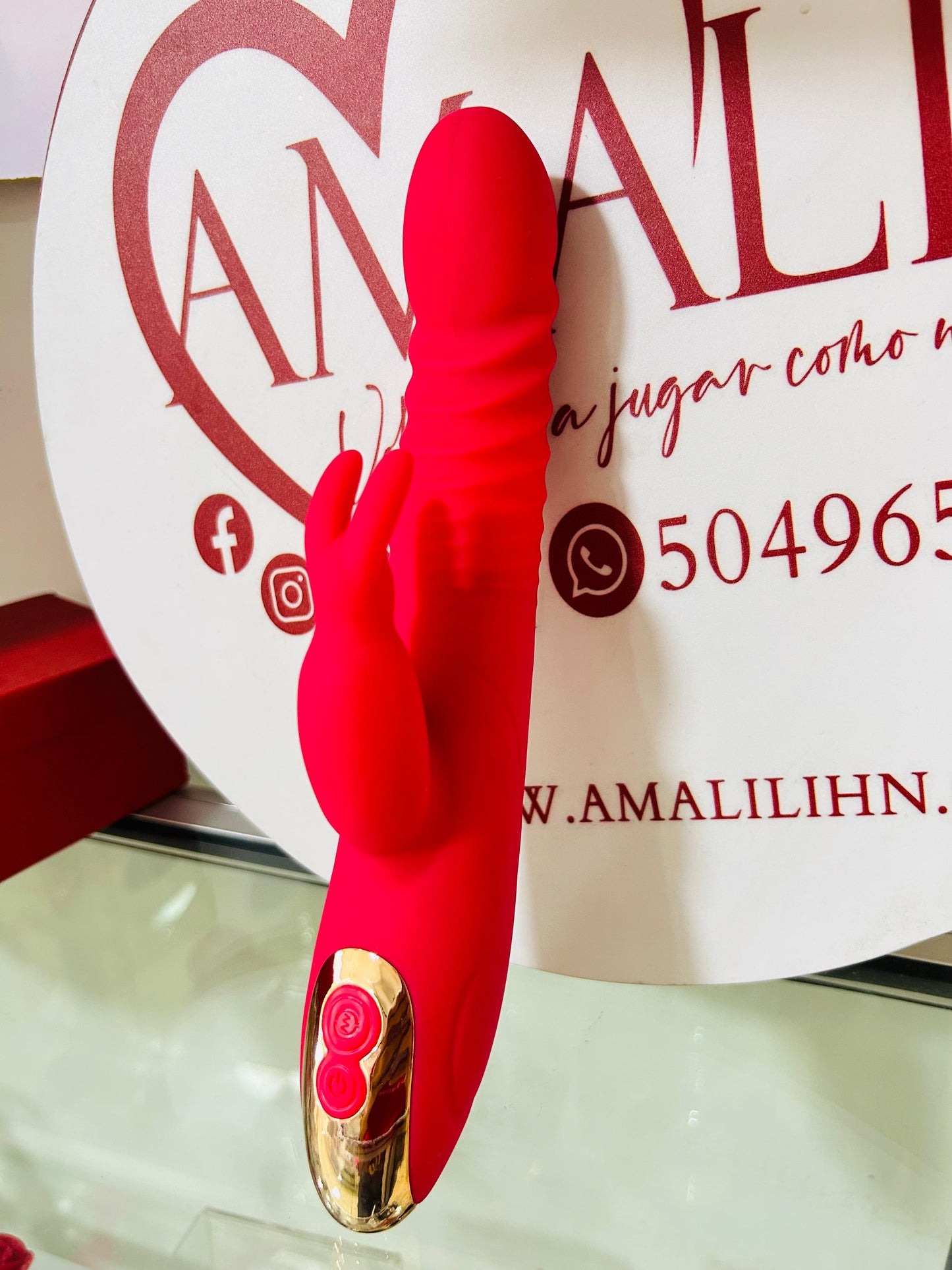 VIBRADOR CONEJO ROJO RECARGABLE CON MOVIMIENTO – DOBLE ESTIMULACIÓN INTELIGENTE