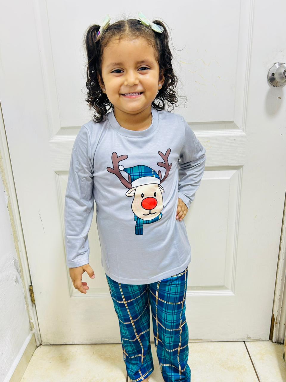 🦌 PIJAMA NAVIDEÑA RENO AZUL NIÑO – FAMILIAR