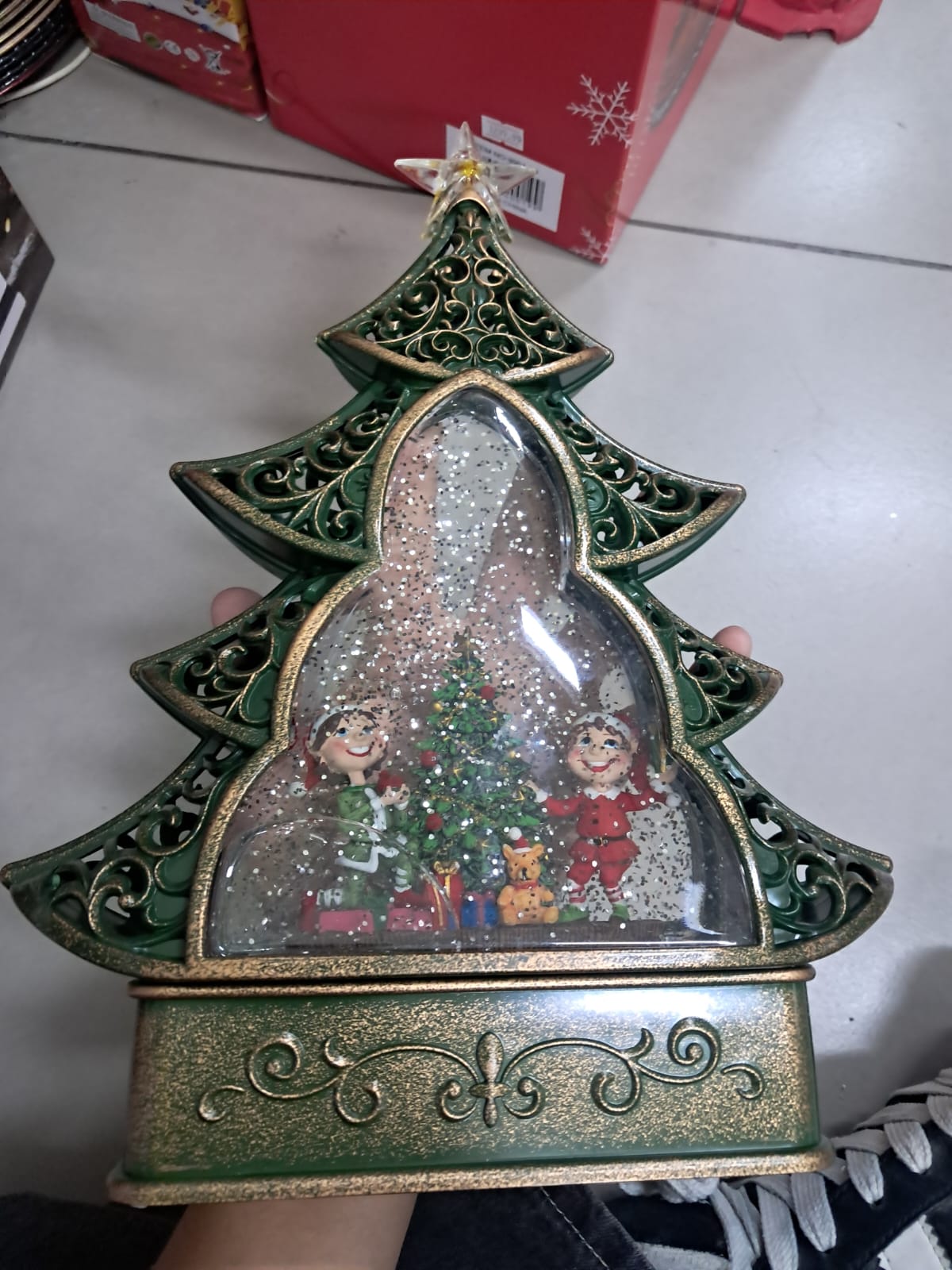 ⛽🎅 LÁMPARA NAVIDEÑA GAS STATION CON NIEVE Y LUZ – DECORACIÓN PREMIUM