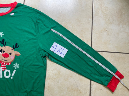 PIJAMA NAVIDEÑA VERDE “HO HO HO” CON SANTA Y RENO – AMALILI 2024