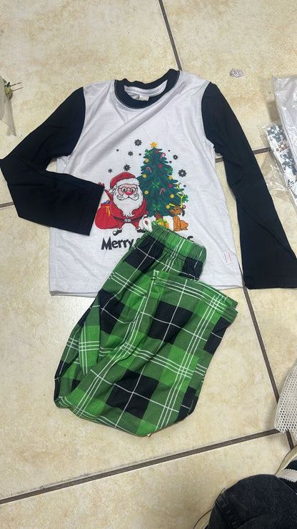 🎄 PIJAMA NAVIDEÑA MERRY CHRISTMAS CON PANTALÓN VERDE A CUADROS
