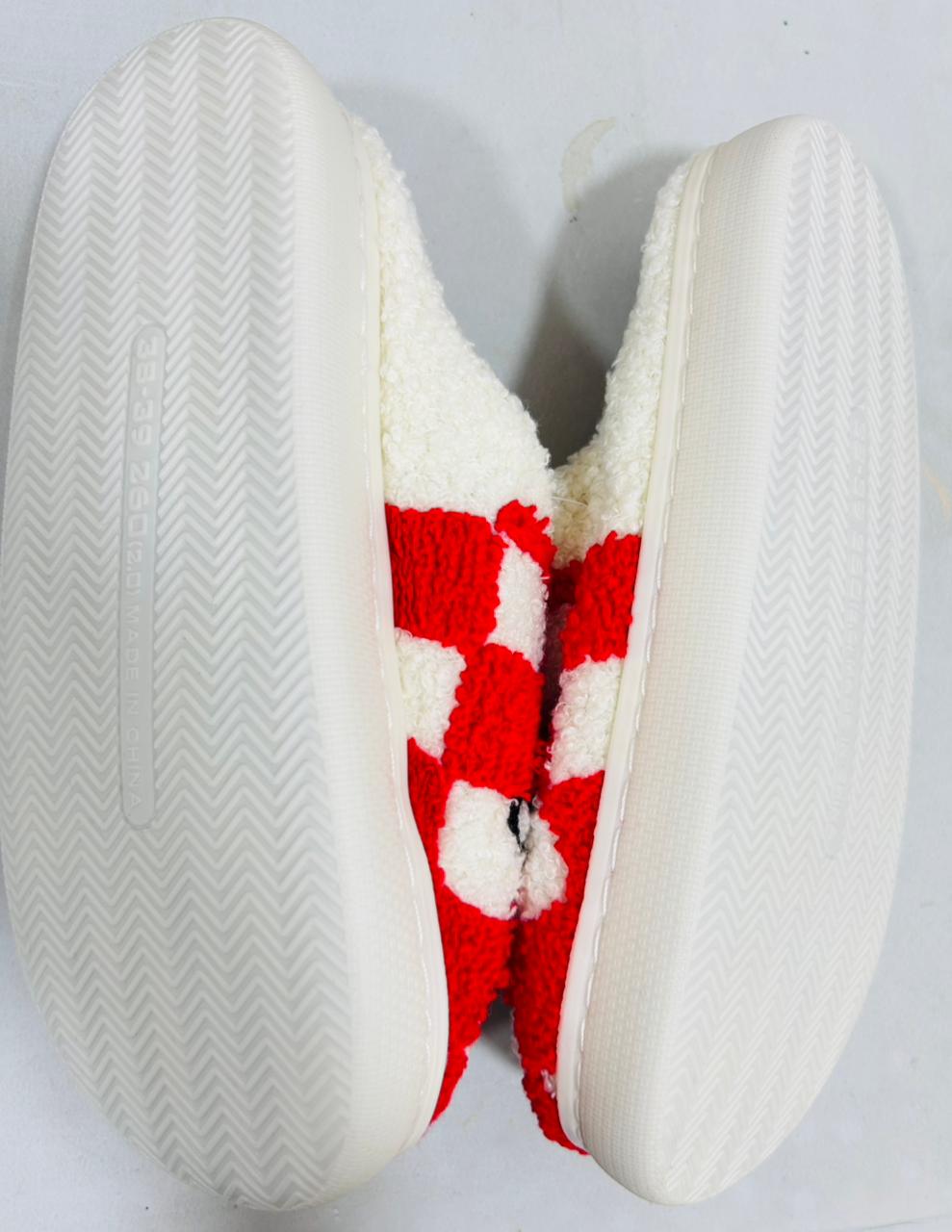 🎅 PANTUFLAS NAVIDEÑAS SÚPER SUAVES – GRINCH Y SANTA CLAUS