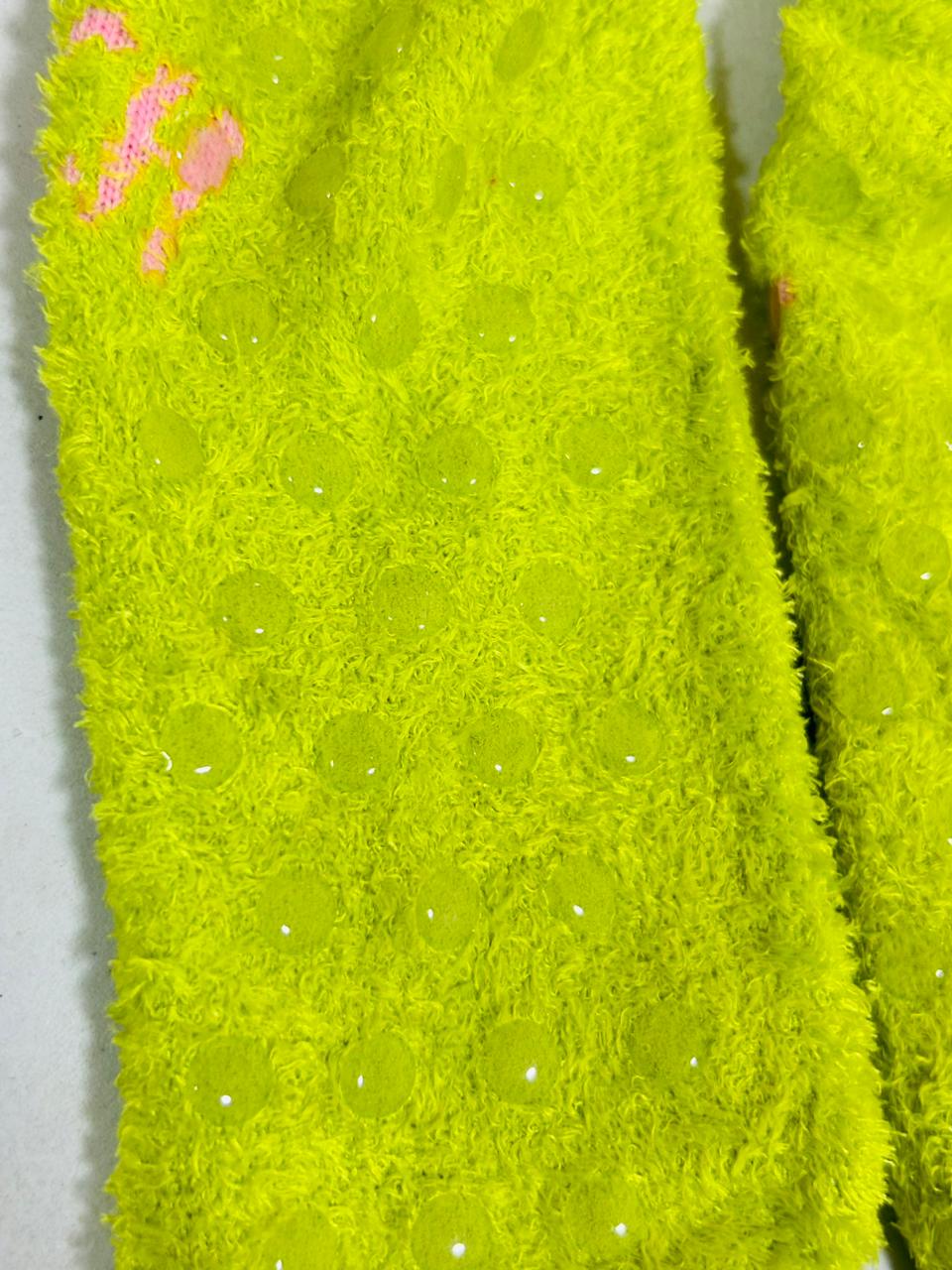 💚 CALCETINES “THE GRINCH” CON ANTIDESLIZANTE – ADULTO