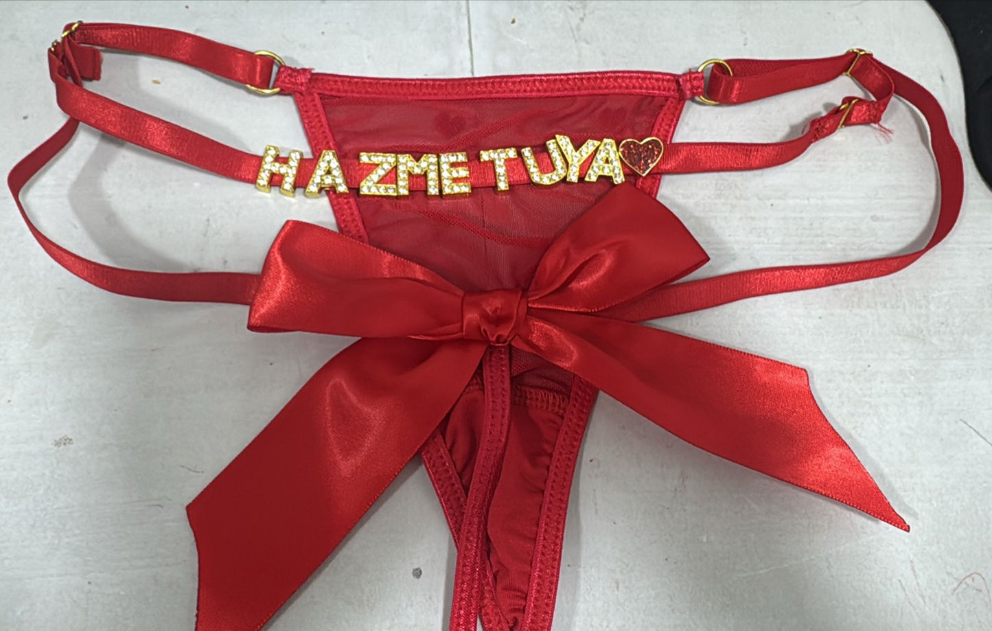 PANTY HILO CON FRASE CALIENTE UNITALLA